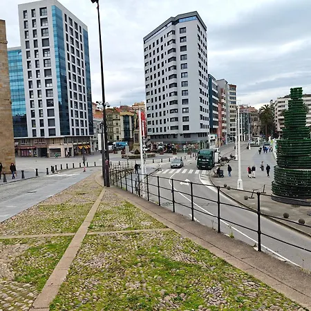 Terraza Privada Con Vistas Al Puerto Deportivo - Cimadevilla Daire Gijón