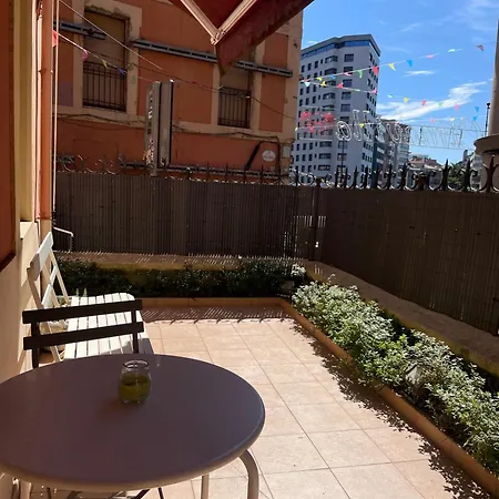 Terraza Privada Con Vistas Al Puerto Deportivo - Cimadevilla Daire Gijón