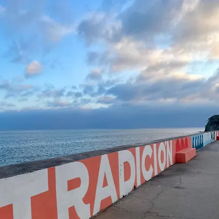 Daire Terraza Privada Con Vistas Al Puerto Deportivo - Cimadevilla Gijón